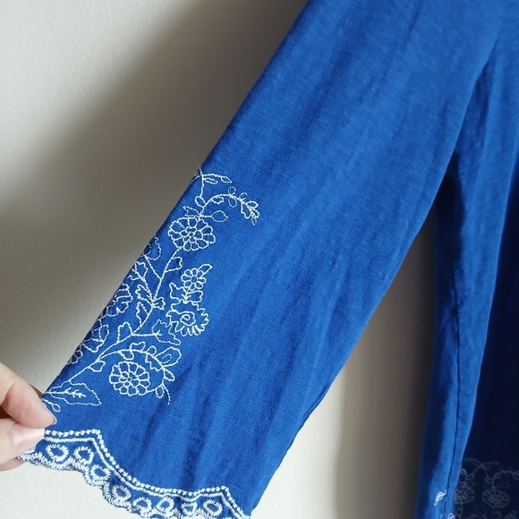 Charter Club Blue White Embroidered pleated top - Picture 4 of 11